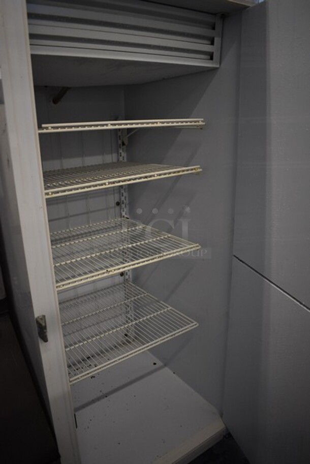 Kelvinator Model T30HSP-4 Metal Commercial Single Door Reach In Hardening Cabinet. 115 Volts, 1 Phase. 31x36.5x83.5. Tested and Working! - Image 6 of 7