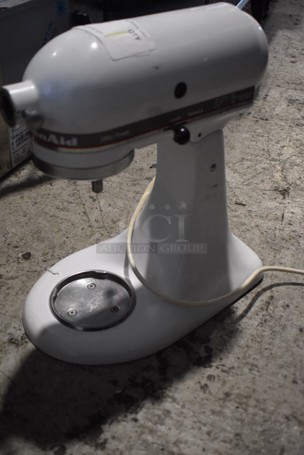 KitchenAid KSM90 Metal Countertop 4.5 Quart Planetary Dough Mixer. 115 Volts, 1 Phase. Tested and Working! - Image 3 of 5