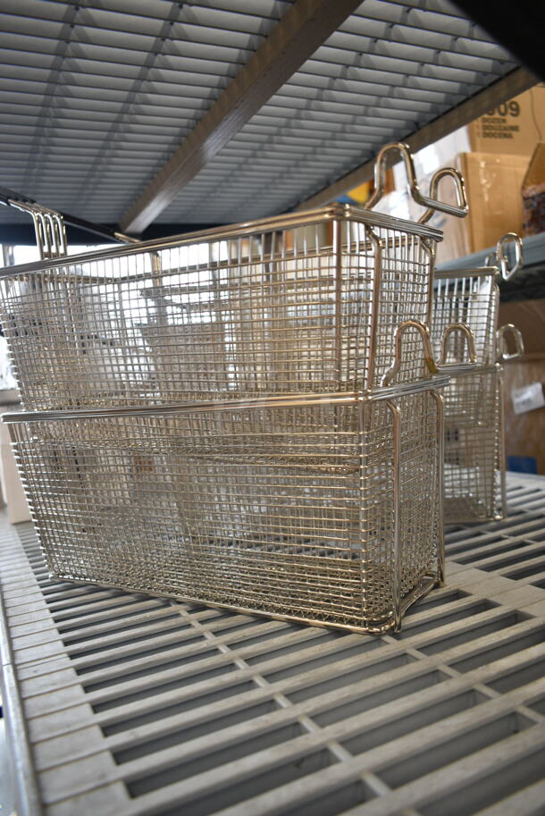 6 BRAND NEW SCRATCH AND DENT! Metal Fry Baskets. Includes 5.5x20.5x12, 5x20.5x12. 6 Times Your Bid!  - Image 9 of 12