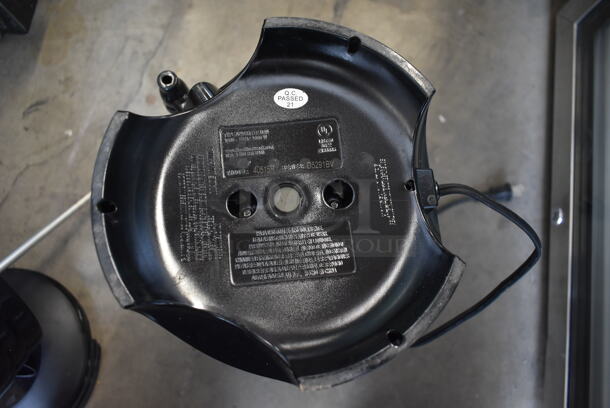 Hamilton Beach A29 Metal Countertop Coffee Urn. 120 Volts, 1 Phase.  - Image 8 of 9