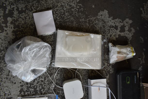 ALL ONE MONEY! Lot of Various Items Including Gas Connectors, FoodSaver Vacuum Food Packaging Unit and Battery Charger - Image 4 of 12