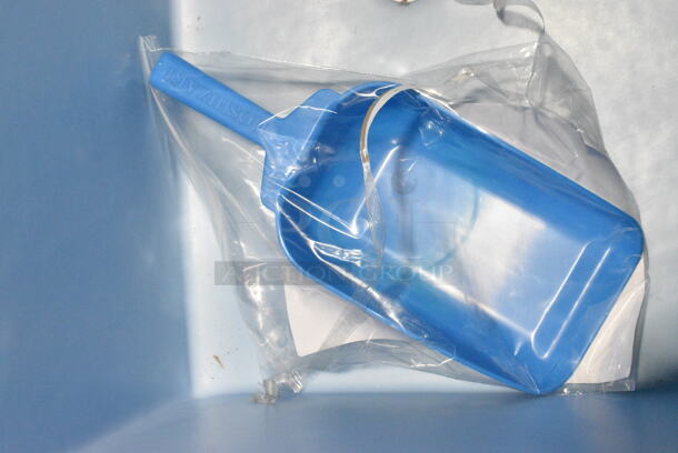 BRAND NEW SCRATCH AND DENT! 2024 Hoshizaki B-250SF 30" Ice Storage Bin with Stainless Steel Finish - 250 lb. - Image 5 of 7