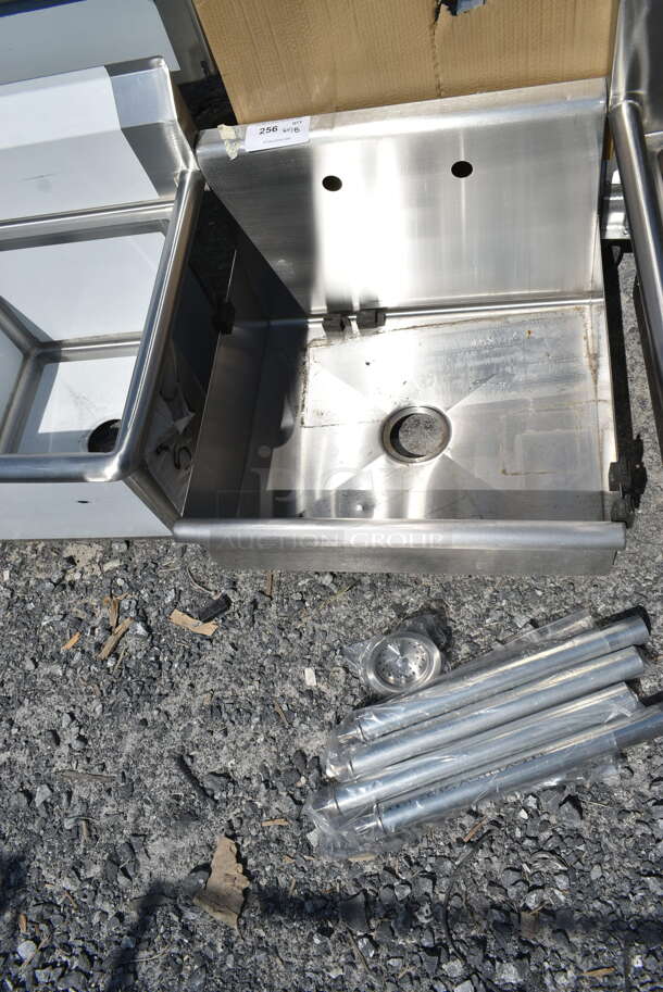 BRAND NEW SCRATCH AND DENT! Stainless Steel Single Bay Sink.  - Image 4 of 6