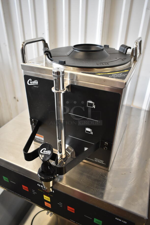 	BRAND NEW SCRATCH AND DENT! Curtis GEM-12D-10 Stainless Steel Commercial Countertop Double Coffee Machine w/ Hot Water Dispenser, 2 Satellite Servers and 2 Poly Brew Baskets. 220 Volts, 1 Phase. - Image 7 of 10