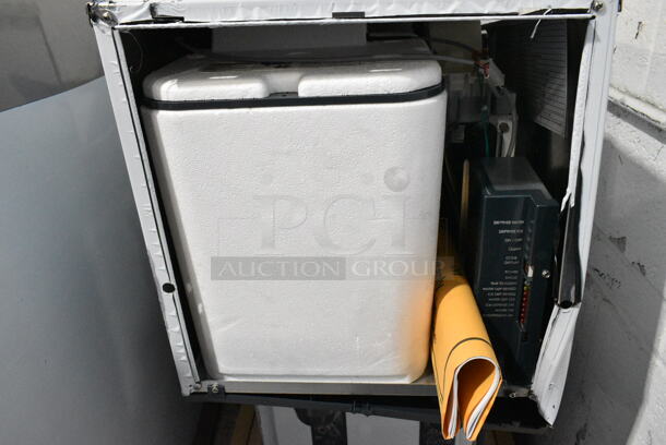 BRAND NEW SCRATCH AND DENT! 2024 Scotsman HID312A-1A Meridian Countertop Ice Machine and Water Dispenser - 12 lb. Bin Storage. 115 Volts, 1 Phase.  - Image 9 of 11