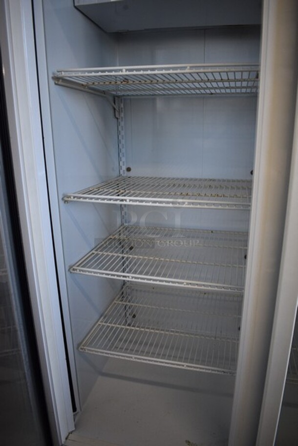 Carrier Refrigeration Pulse Model ULG808CEXT-5 Metal Commercial 3 Glass Door Reach In Cooler Merchandiser w/ Poly Coated Racks. 115/208-230 Volts, 1 Phase. 78x36x79.5. - Image 4 of 6