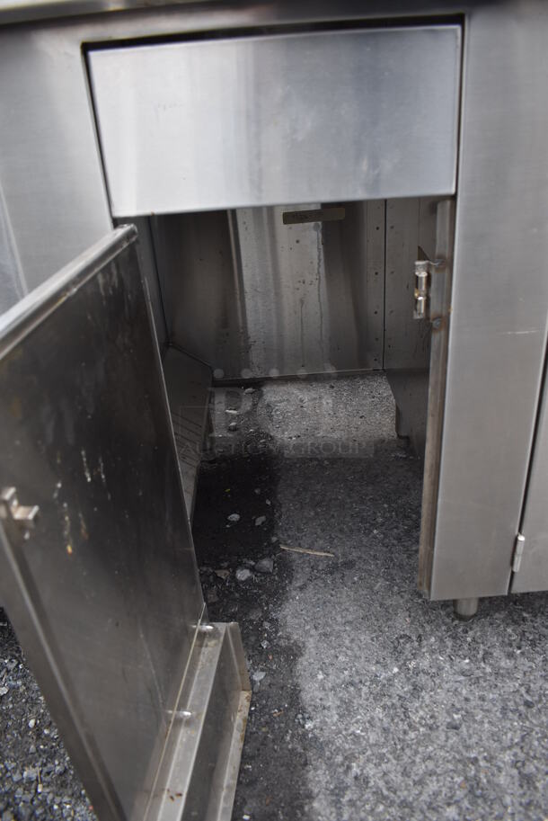 Stainless Steel Commercial Counter w/ 2 Sink Bays, 2 Faucets and 2 Handle Sets. 60x32x42.5. Bays 9x12x6, 14x16x10 - Image 6 of 6