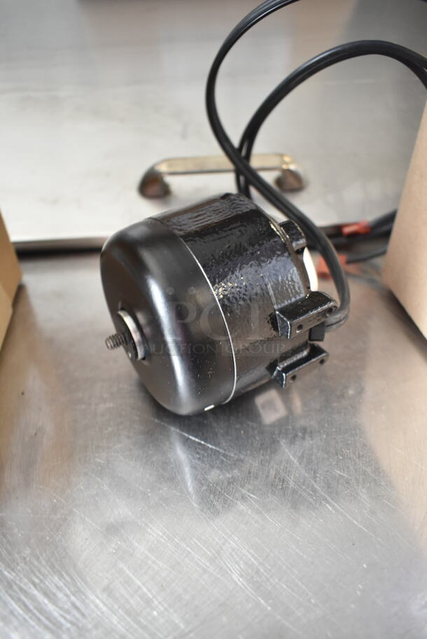 BRAND NEW SCRATCH AND DENT! Manitowoc Ice 000006656 Motor-Fan 115v/60hz/1ph - Image 3 of 4