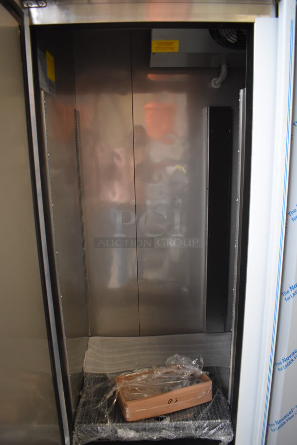 BRAND NEW SCRATCH AND DENT! 2022 Avantco 447AP49R Stainless Steel Commercial 2 Door Reach In Cooler w/ Poly Coated Racks. 115 Volts, 1 Phase. 54x31x79. Tested and Working! - Image 4 of 9