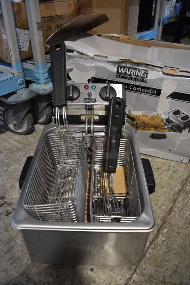 BRAND NEW SCRATCH AND DENT! Waring Stainless Steel Commercial Countertop Electric Powered Fryer w/ 2 Metal Fry Baskets. 208 Volts, 1 Phase. 13x24x12 - Image 5 of 7