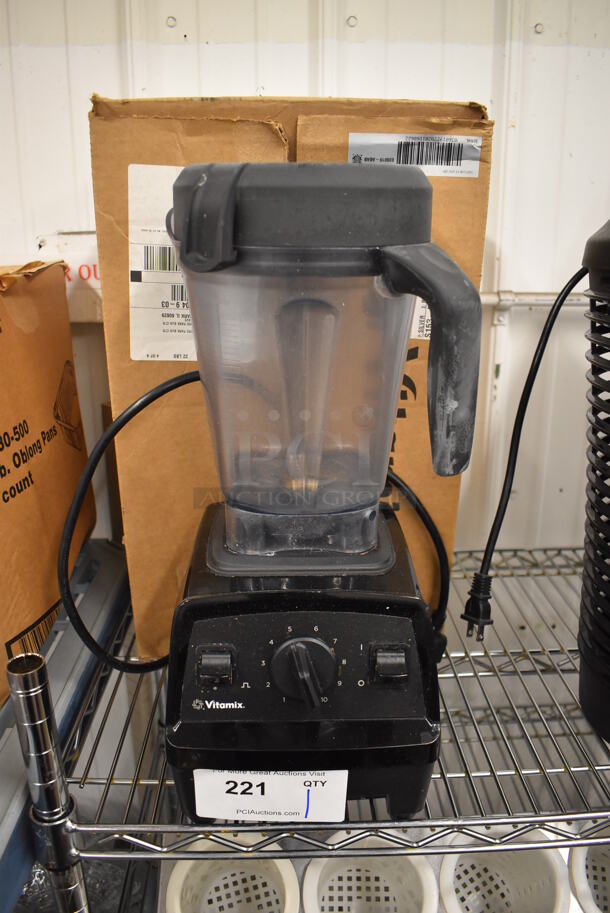 2020 Vita-Mix VM0197 Metal Commercial Countertop Blender w/ Pitcher. 120 Volts, 1 Phase. 8x9x18. Tested and Working!