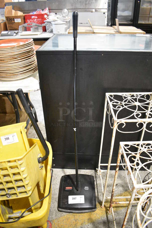Rubbermaid 4213 Black Dual Action Sweeper. 10x12x44 - Image 1 of 2