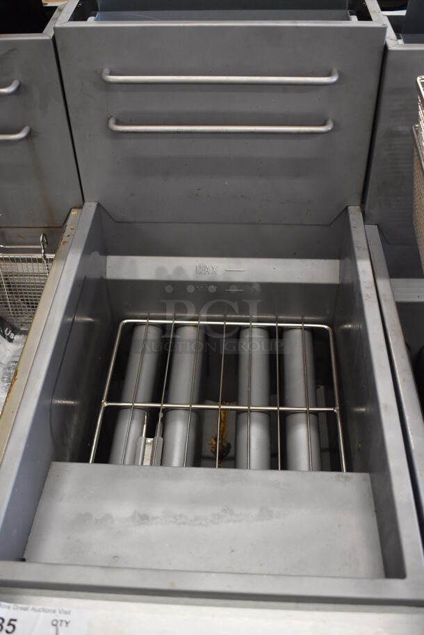 2021 Avantco FF400-N Stainless Steel Commercial Floor Style Natural Gas Powered Deep Fat Fryer w/ 2 Metal Fry Baskets. 120,000 BTU. 15.5x30x46 - Image 2 of 5