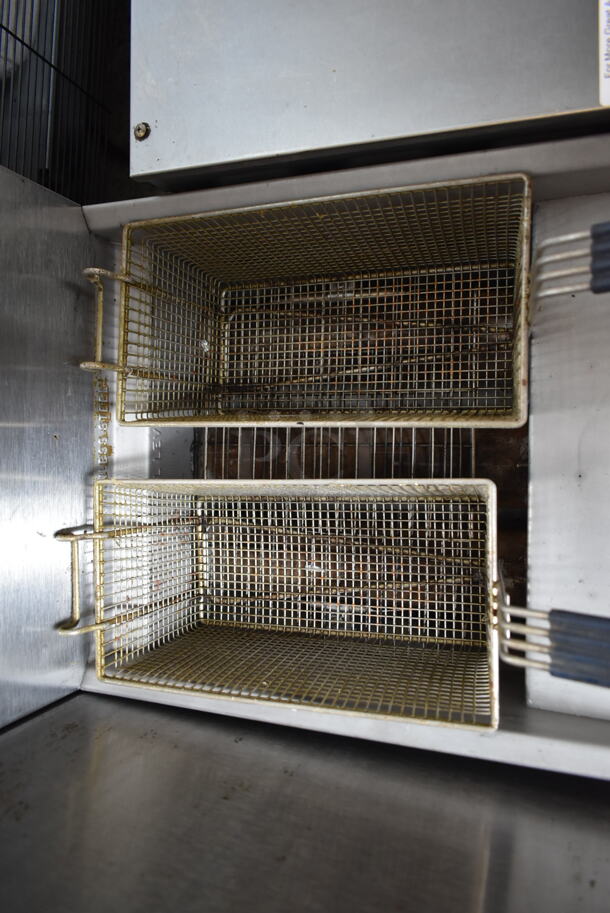 Imperial IFST-25 Stainless Steel Commercial Countertop Propane Gas Powered Deep Fat Fryer w/ 2 Metal Fry Baskets. 55,000 BTU.  - Image 5 of 8