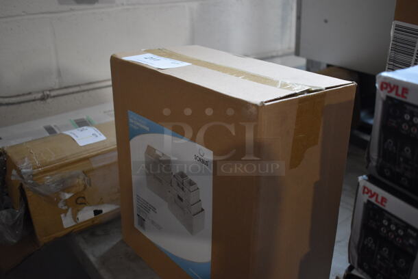 BRAND NEW IN BOX! Sorbus Woven Basket Containers - Image 3 of 3