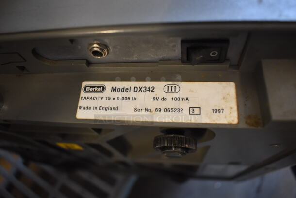 Berkel DX342 Metal Countertop Food Portioning Scale. 14x15x4.5. Cannot Test Due To Missing Power Cord - Image 4 of 4