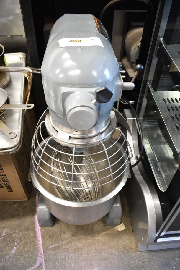 Hobart Metal Commercial Countertop 20 Quart Planetary Dough Mixer w/ Stainless Steel Mixing Bowl, Bowl Guard and Whisk Attachment. Tested and Working! - Image 2 of 12