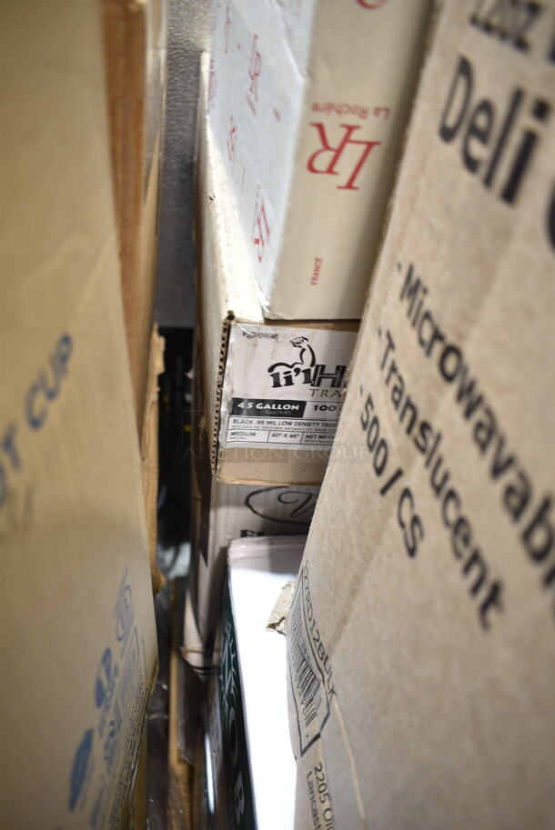 PALLET LOT of 35 BRAND NEW Boxes Including 127RD12BULK Choice 12 oz. Customizable Microwavable Translucent Round Deli Container - 500/Case, 2 Box 394365L Noble Products Powder-Free Disposable Clear Vinyl Gloves for Foodservice - Large - 1000/Case, 2 Box 612FFL1230 Choice Foil Steam Table Pan Lid - Full Size - 50/Case, 500CC20 Choice Clear PET Customizable Plastic Cold Cup - 20 oz. - 600/Case, 2 Box 129MCS24B Choice 24 oz. Black Rectangular Microwavable Heavy Weight Container with Lid 8" x 5 1/4" x 2" - 150/Case, 347SP10WH Visions Florence 10" Square White Plastic Plate - 120/Case, 394EN502M Noble Products Powder-Free Disposable Blue Exam Grade Nitrile 4 Mil Thick Textured Gloves - Medium - 1000/Case, 795PTOKFT2 Choice Kraft Microwavable Folded Paper #2 Take-Out Container 7 3/4" x 5 1/2" x 1 7/8" - 200/Case, 3 Box American Metalcraft BEV1220 Full Size Copper Rectangular Hammered Beverage Tub - 20 1/2" x 12 1/2" x 8", 500L1020W White Hot Paper Cup Travel Lid for 10-24 oz. Standard Cups and 8 oz. Squat Cups, 614501 La Rochere Long Drink Boudoir, 614401 La Rochere Glasses. 35 Times Your Bid! - Image 2 of 12
