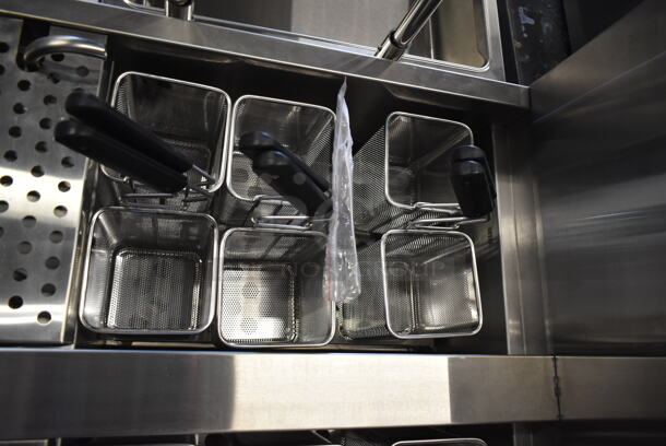 BRAND NEW SCRATCH AND DENT! 2023 Avantco 177FPC22NL Stainless Steel Commercial Floor Style 22 Gallon Natural Gas Two Section Pasta Cooker. 140,000 BTU - Image 5 of 9