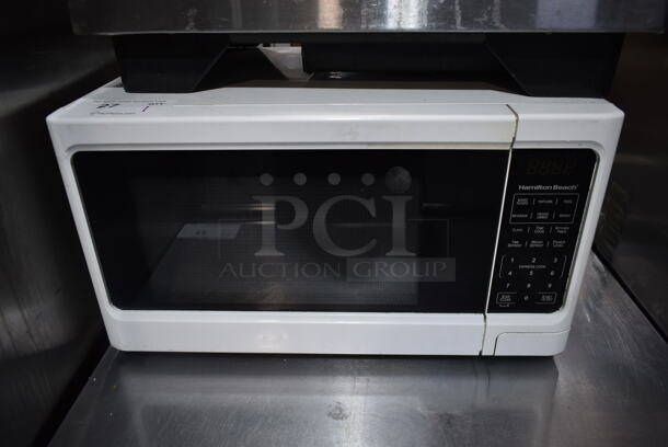 Hamilton Beach P100N30AP-S3W Metal Countertop Microwave Oven w/ Plate. 120 Volts, 1 Phase. 