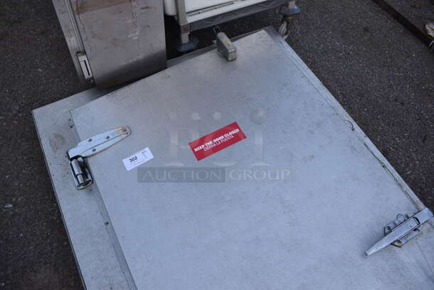 Walk In Door w/ Frame. 47x7x83 - Image 3 of 3