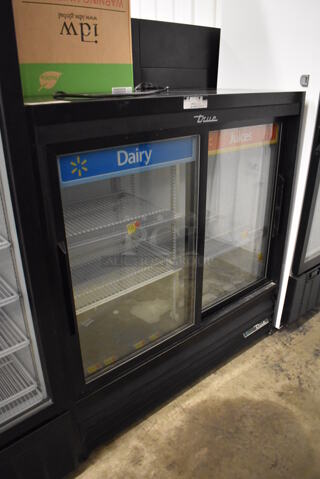 2017 True GDM-41SL-48-HC-LD Metal Commercial 2 Door Cooler Merchandiser w/ Poly Coated Racks. 115 Volts, 1 Phase. 47x21x49. Tested and Working!
