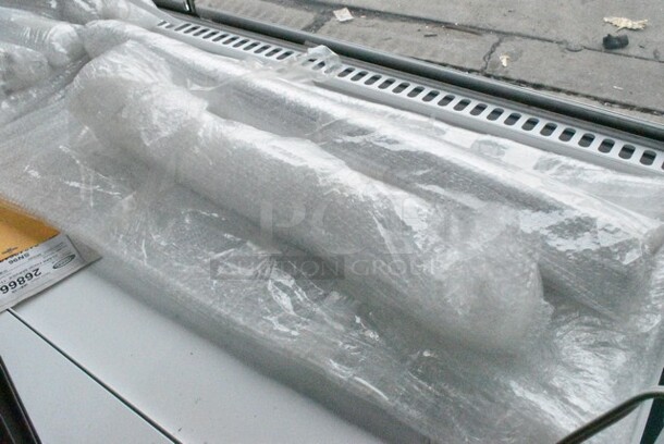 BRAND NEW SCRATCH AND DENT! Federal SN96 Countertop Dry Display Case Merchandiser. 120 Volts, 1 Phase.  - Image 11 of 12