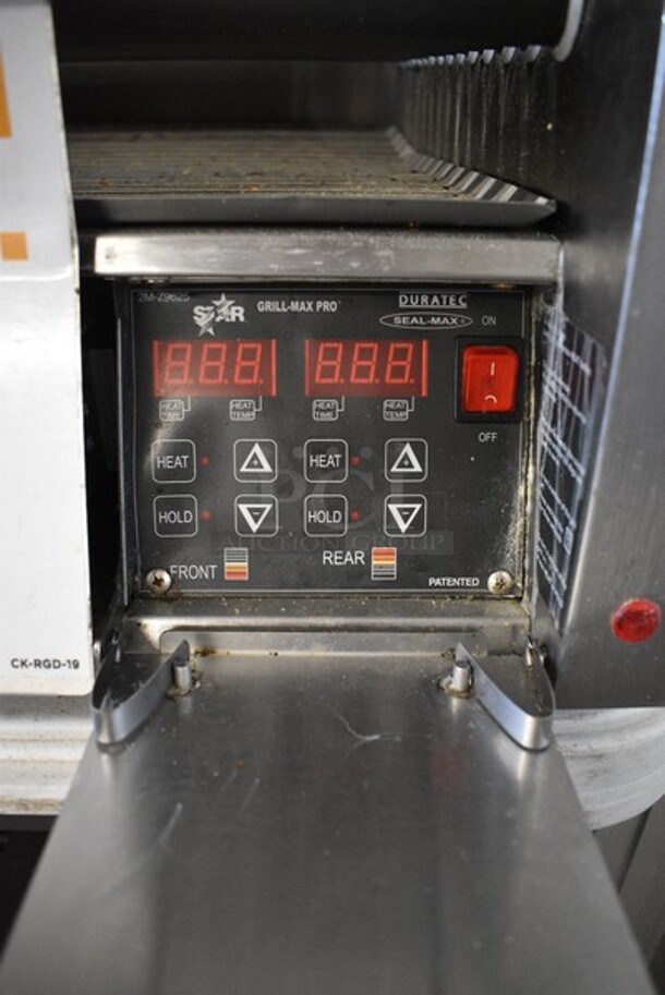Star Stainless Steel Commercial Countertop Hot Dog Roller Grill w/ Bun Storage Bin. 120 Volts, 1 Phase. 24x28.5x12. Tested and Working! - Image 5 of 8