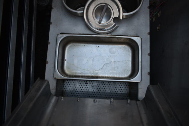 Stainless Steel Commercial Drop In Food Warmer w/ Main Bay and 2 Cylindrical Bays. - Image 4 of 4