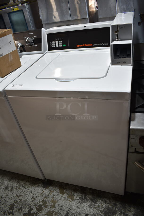 BRAND NEW SCRATCH AND DENT! Speed Queen TV6000WN 3.19 cu. ft. 27" Top Load Commercial Washer - Coin Operated  - Image 2 of 7