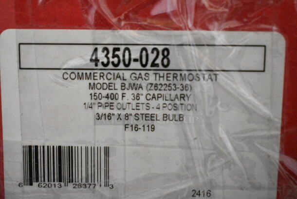 3 BRAND NEW SCRATCH AND DENT! Items Including Robertshaw Industries 4350-028 Gas Thermostat Kit, Robertson 2416E Unit, Knob. 3 Times Your Bid!  - Image 4 of 7