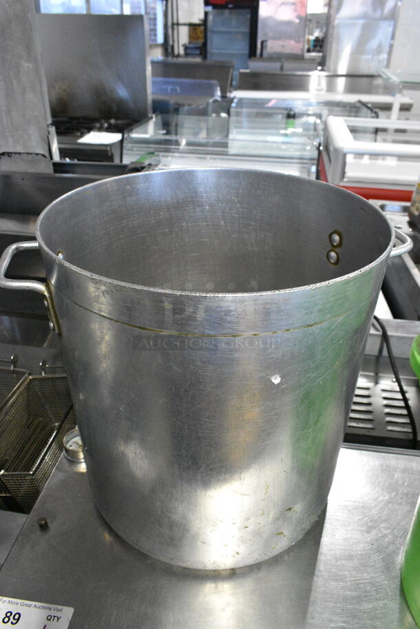 3 Various Items Including Single Head Drink Mixer, Choice Green Poly Lettuce Spinner and Metal Stock Pot. 3 Times Your Bid!  - Image 7 of 9