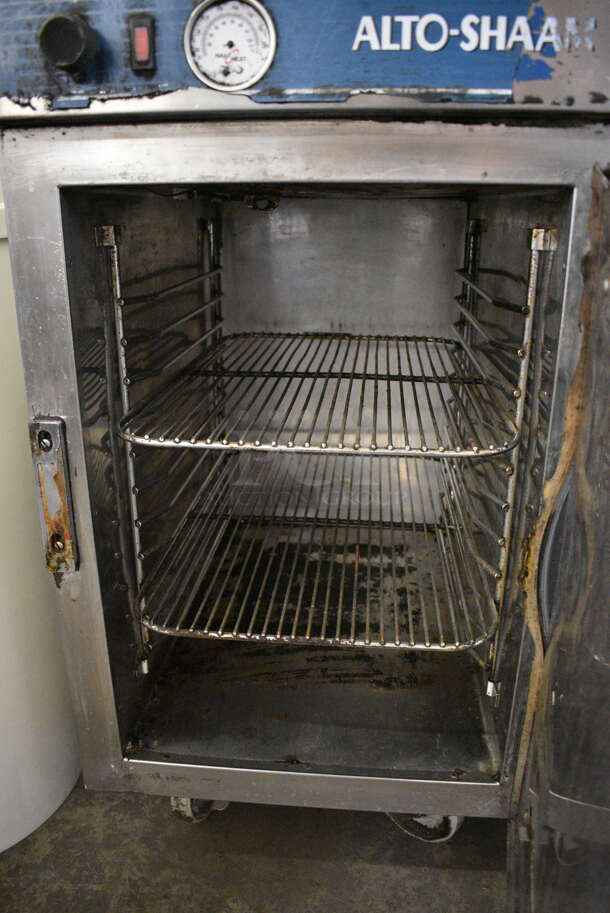 Alto Shaam Model 500-S Stainless Steel Commercial Warming Cabinet on Commercial Casters. 115 Volts, 1 Phase. 17.5x24x33.5. Tested and Working! - Image 5 of 7