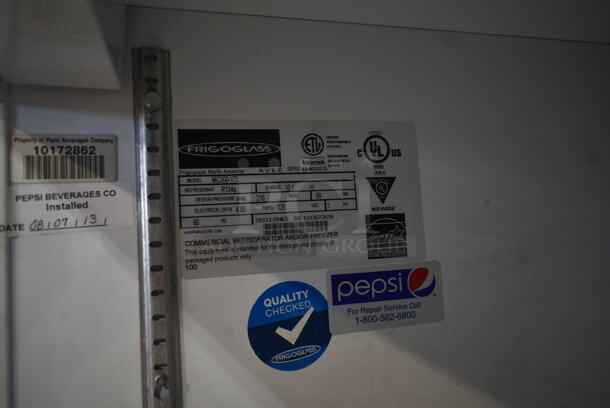 Frigoglass MC300-V2L Metal Commercial Single Door Reach In Cooler Merchandiser w/ Poly Coated Racks on Commercial Casters. 115 Volts, 1 Phase.  Tested and Working! - Image 4 of 4