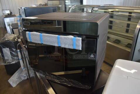 BRAND NEW SCRATCH AND DENT! Whynter TSO-488GB Grande 40 Quart Capacity Counter-Top Multi-Function Intelligent Convection Steam Oven Air Fryer. 120 Volts, 1 Phase. Tested and Working!