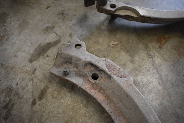 Metal Commercial Bowl Adapter for Mixer. 23.5x13x2 - Image 3 of 4
