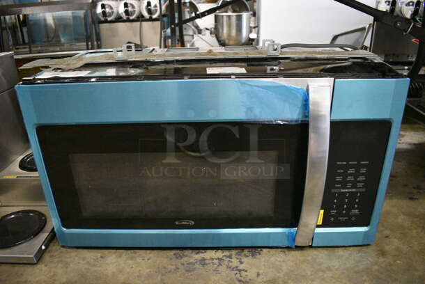 BRAND NEW SCRATCH AND DENT! KoolMore KM-MOT-2SS Metal Microwave Oven w/ Plate. 120 Volts, 1 Phase. 30x15.5x16