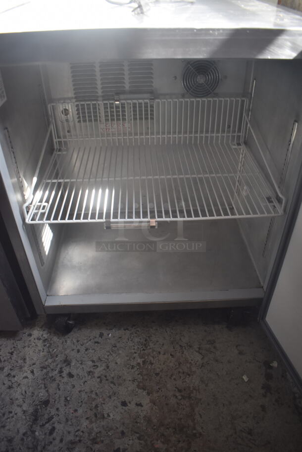Silver King SKTTR7F Commercial Stainless Steel Cooler With Glass Door And Polycoated Shelf. 115V Tested and Working! - Image 4 of 6