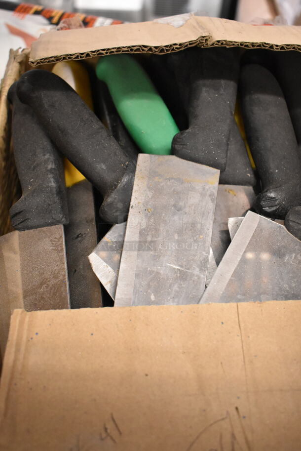 167 SHARPENED Stainless Steel Knives Including Chef and Bread. 167 Times Your Bid! - Image 6 of 7