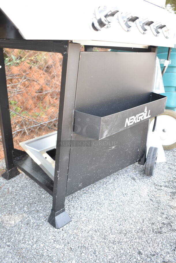 NexGrill 720-0888S Expert Grill 5 Burner Propane Gas Grill with Side Burner - Image 4 of 8
