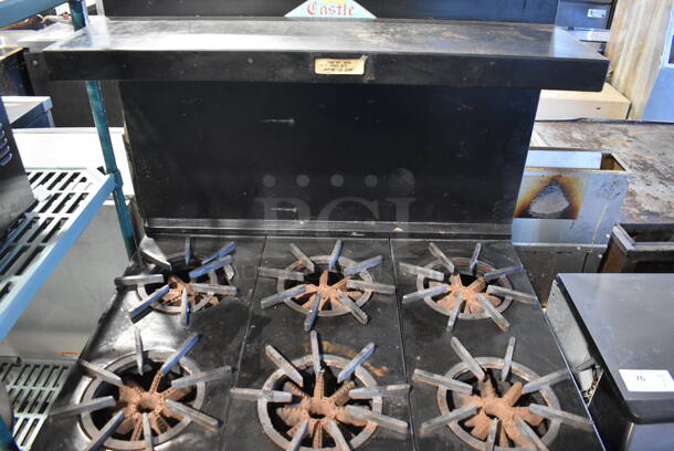 Comstock Castle C330 Metal Commercial Natural Gas Powered 6 Burner Range w/ Oven, Over Shelf and Back Splash. 35x32x59.5 - Image 9 of 9