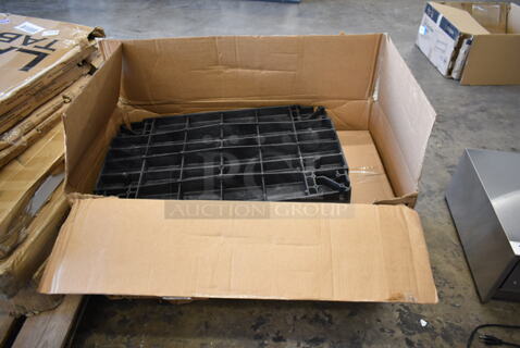 BRAND NEW SCRATCH AND DENT! Rubbermaid Black Poly Trades Cart. 
