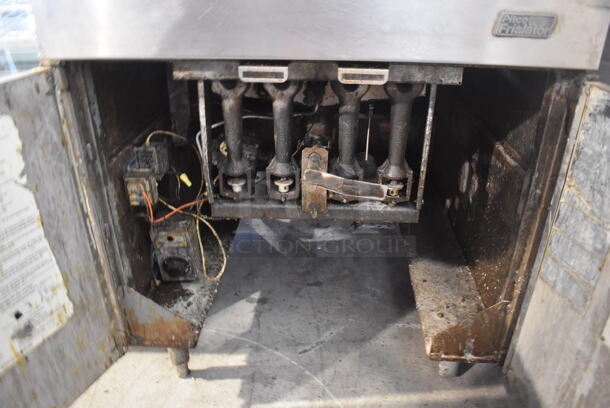 Pitco Frialator Stainless Steel Commercial Gas Powered Donut Fryer. 30x42x59 - Image 6 of 7