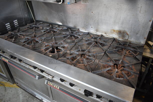 Garland Stainless Steel Commercial Natural Gas Powered 10 Burner Range w/ 2 Ovens, Cheese Melter, Over Shelf and Back Splash. 60x33x68 - Image 4 of 8