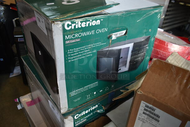 BRAND NEW IN BOX! Criterion CCM11M1B Countertop Microwave Oven w/ Plate. 120 Volts, 1 Phase. - Image 2 of 7