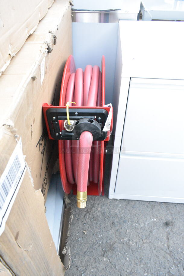 BRAND NEW SCRATCH AND DENT! Reelcraft 83050 OLP Series 80000 3/4" x 50' Ultimate Duty Dual Pedestal Hose Reel - Image 2 of 7