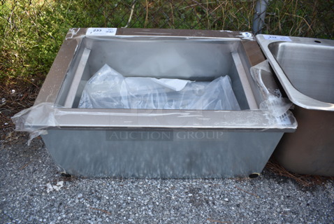 BRAND NEW! Delfield N8018 Stainless Stee Commercial Cold Pan Drop In. 115 Volts, 1 Phase. 