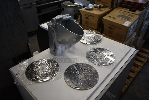LIKE NEW! Metal Commercial Pelican Head w/ 4 Grating Blades. 3 of the Blades are Brand New. - Image 2 of 11