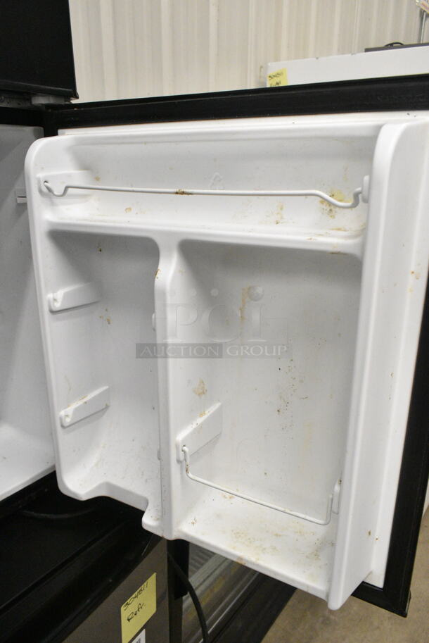 Galanz GL31BK Metal Mini Cooler w/ Freezer. 115 Volts, 1 Phase. Tested and Powers On But Does Not Get Cold - Image 5 of 6