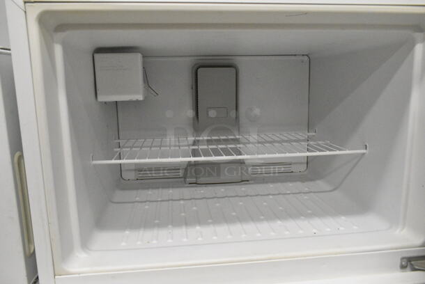 Maytag M1TXEGMYW01 Metal Cooler w/ Freezer. 115 Volts, 1 Phase. Tested and Working! - Image 2 of 6